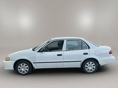 Used 2001 Toyota Corolla CE w/ Extra Value Pkg 1 FWD image 4