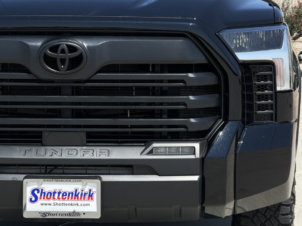 Used 2026 Toyota Tundra SR5 AWD/4WD image 8