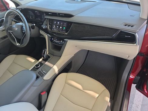 Used 2021 Cadillac XT6 Premium Luxury image 30
