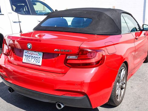 Used 2016 BMW M235i Convertible image 8