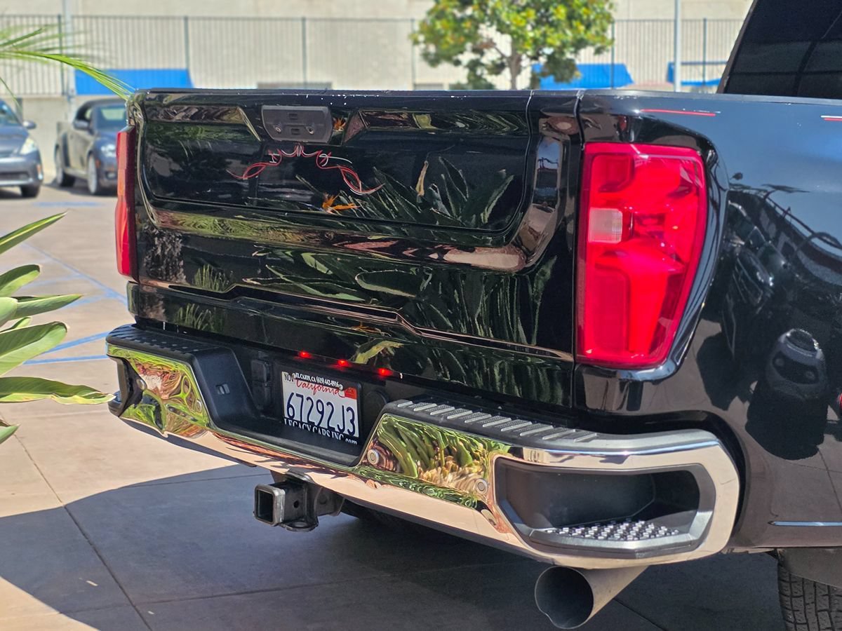Used 2022 Chevrolet Silverado 3500 LTZ w/ LTZ Plus Package AWD/4WD image 9