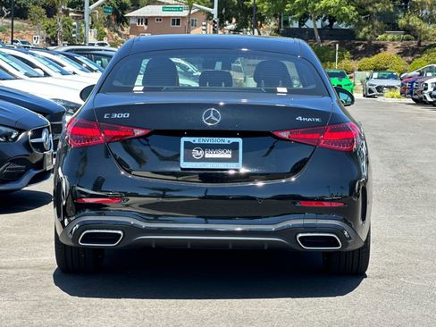 Used 2025 Mercedes-Benz C 300 4MATIC Sedan image 4