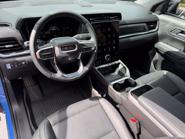 Used 2025 GMC Terrain Elevation w/ Elevation Premium Package AWD/4WD image 16