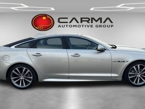 Used 2016 Jaguar XJ R-Sport RWD image 6