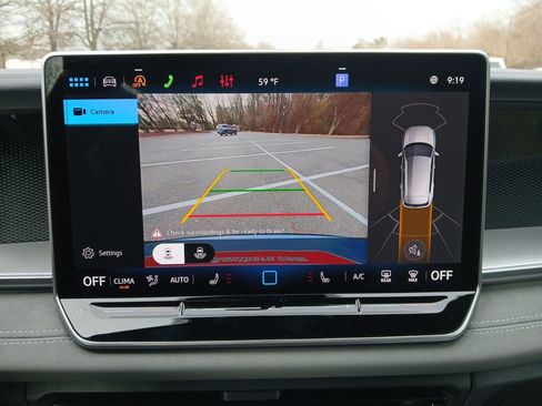 New 2026 Volkswagen Tiguan SE R-Line AWD/4WD image 19