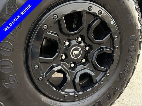 Certified 2023 Ford Bronco Wildtrak image 14