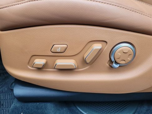 Used 2026 Genesis GV80 2.5T Prestige image 17