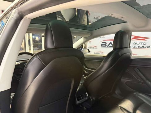 Used 2020 Tesla Model 3 Long Range image 37