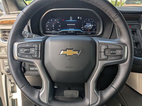 Used 2023 Chevrolet Tahoe Premier w/ Premium Package image 14