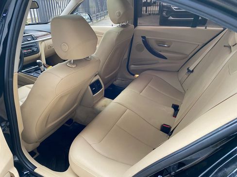 Used 2014 BMW 320i Sedan RWD image 9