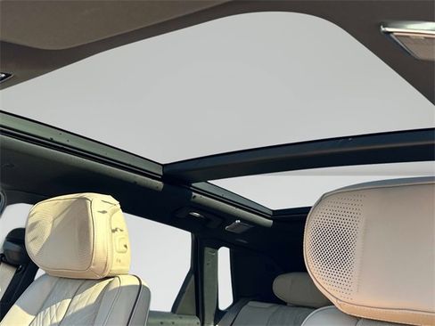 New 2026 Cadillac Lyriq V image 9