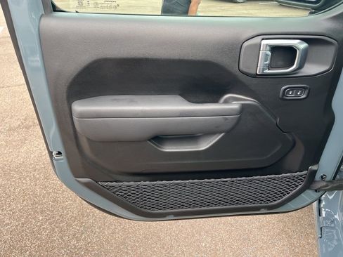 New 2026 Jeep Gladiator Sport image 16