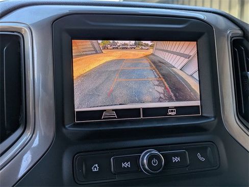 Used 2022 Chevrolet Silverado 1500 Custom image 20