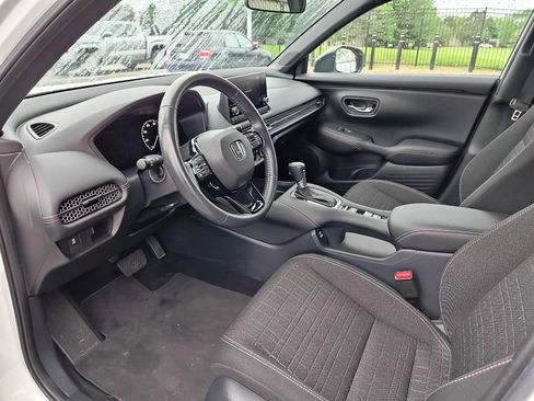 Used 2023 Honda HR-V Sport image 7