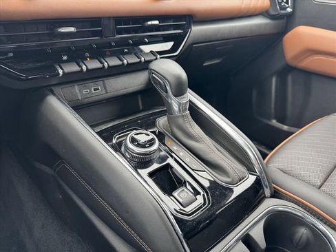 Used 2023 GMC Canyon AT4 w/ AT4 Premium Package image 20