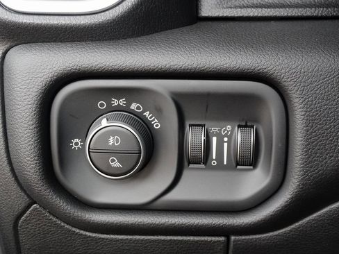 Used 2025 RAM 1500 Big Horn image 26