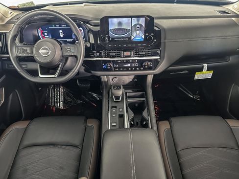 Certified 2025 Nissan Pathfinder Platinum w/ Cargo Package image 13