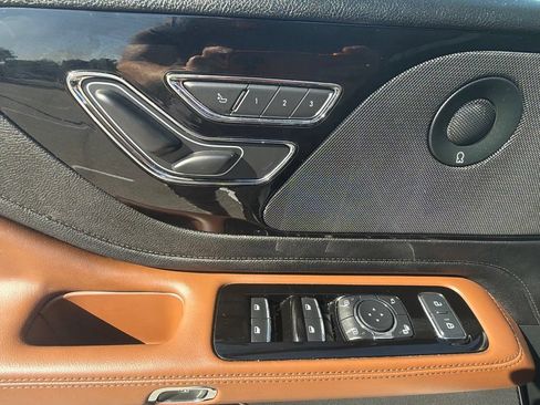 Used 2023 Lincoln Aviator Reserve w/ Equipment Group 201A AWD/4WD image 24