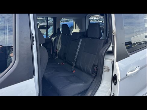 Used 2016 Ford Transit Connect XLT FWD image 3