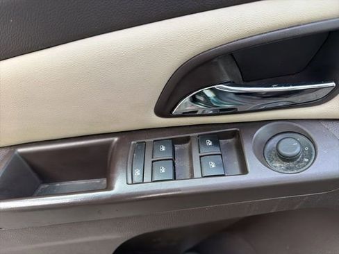 Used 2014 Chevrolet Cruze Diesel image 15