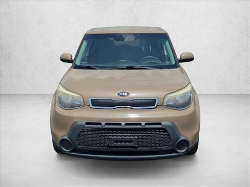 Used 2016 Kia Soul FWD image 2