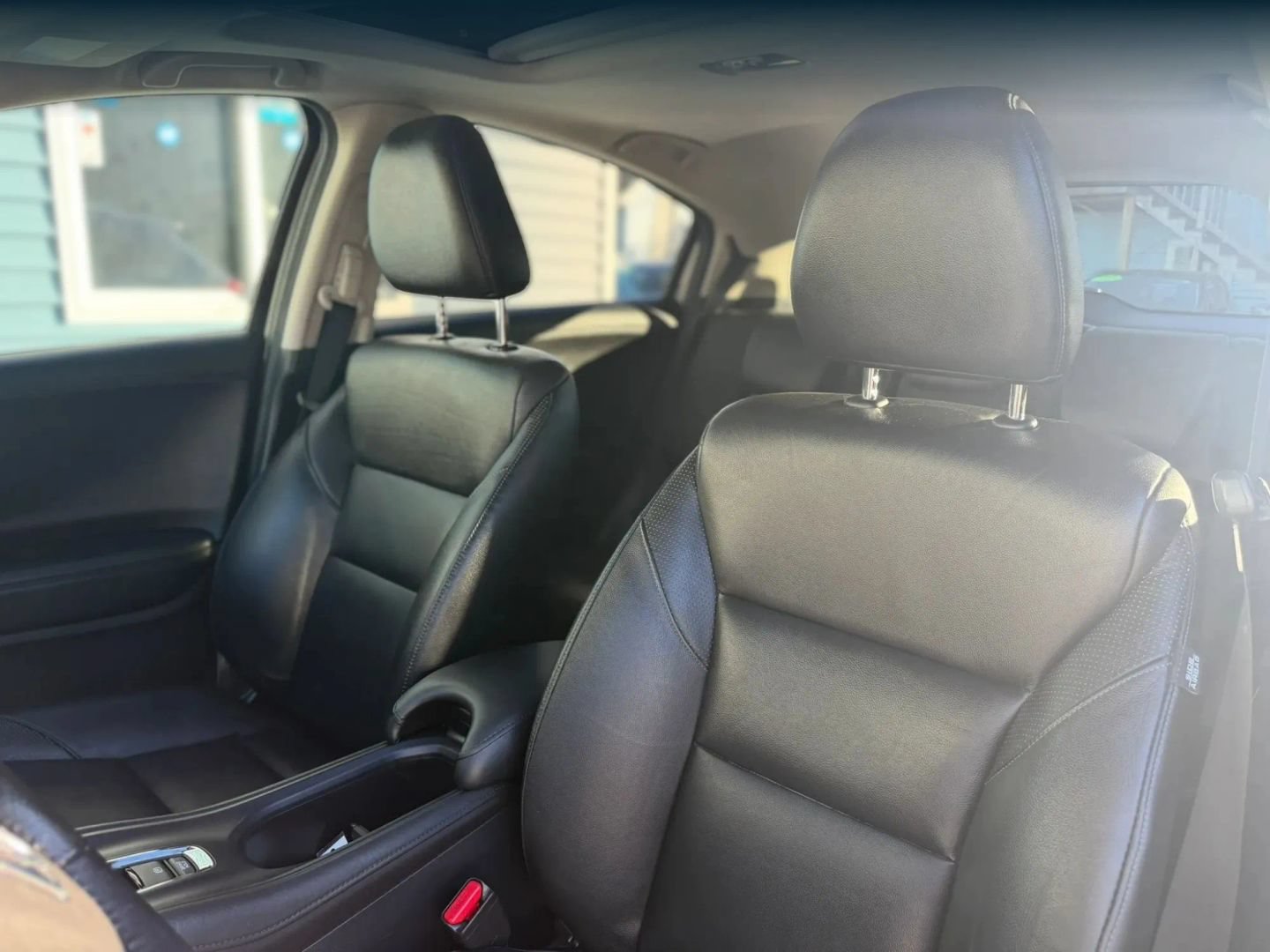 Used 2016 Honda HR-V EX-L image 10