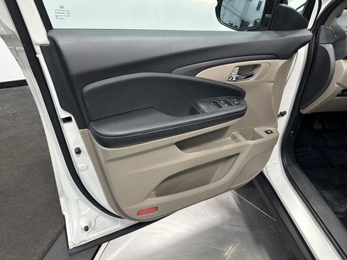 Used 2017 Honda Ridgeline RTL image 9