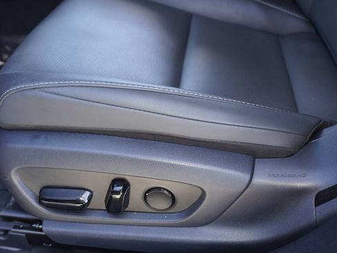 Used 2024 Lexus ES 350 w/ Premium Package FWD image 12
