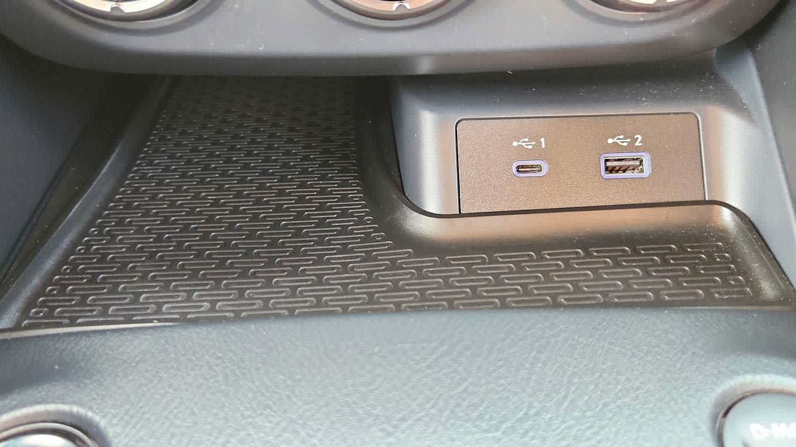 Used 2024 Nissan Z Performance w/ Floor Mat Package RWD image 27