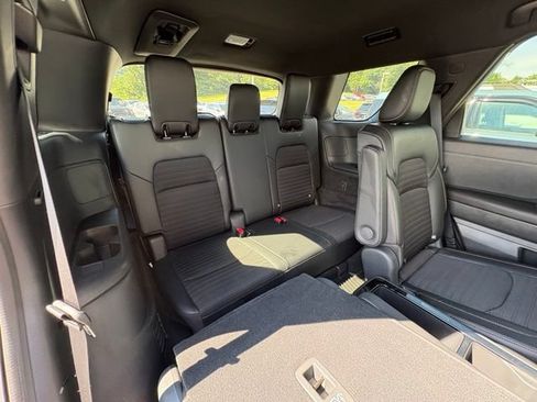 Used 2024 Nissan Pathfinder Rock Creek AWD/4WD image 28