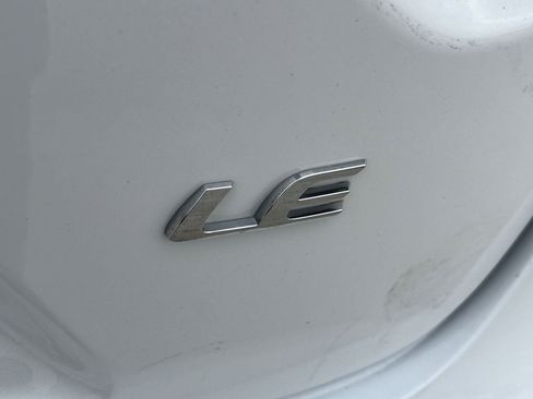 Used 2023 Toyota Corolla LE FWD image 5
