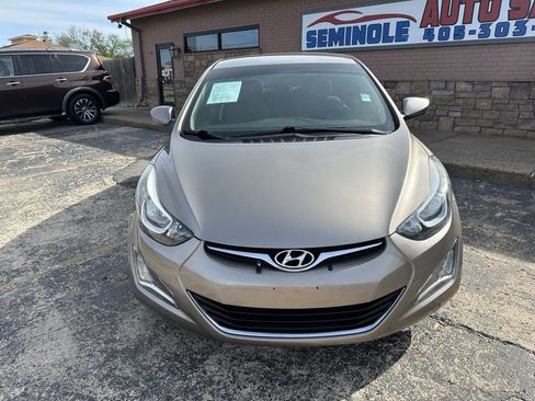 Used 2016 Hyundai Elantra SE w/ Option Group 02 image 4