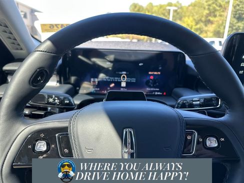 New 2026 Lincoln Aviator 2WD image 10