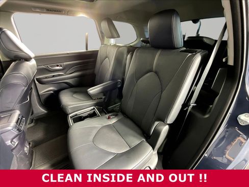 Used 2024 Toyota Grand Highlander AWD image 22
