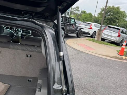 Used 2009 Toyota 4Runner Sport AWD/4WD image 38