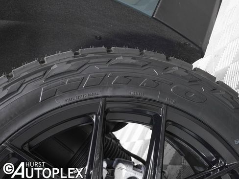 Used 2025 GMC Yukon AT4 Ultimate image 37