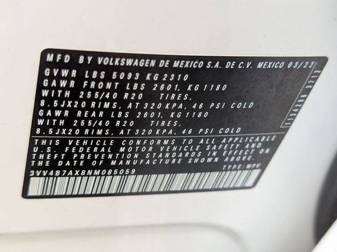 Used 2022 Volkswagen Tiguan SEL R-Line image 23