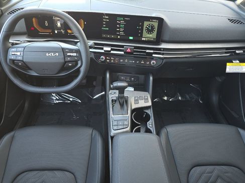 New 2026 Kia Sportage X-Line w/ X-Line Premium Package AWD/4WD image 10