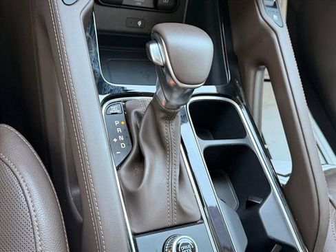 Used 2022 Kia Telluride SX w/ Towing Package image 25