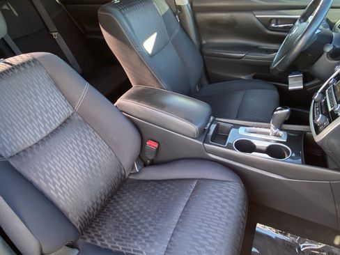 Used 2018 Nissan Altima 2.5 SV image 10
