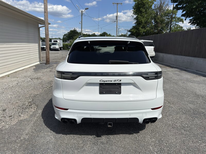 Used 2022 Porsche Cayenne GTS AWD/4WD image 8