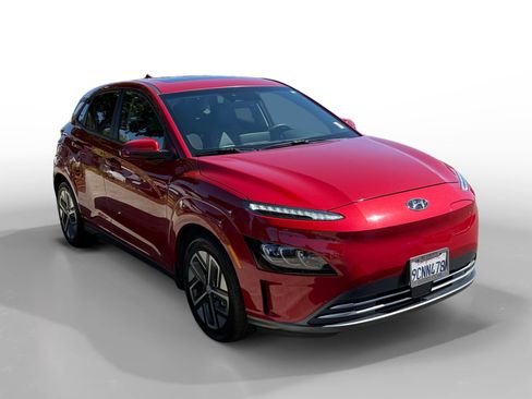 Used 2022 Hyundai Kona Limited FWD image 7