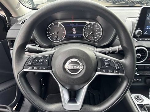 Used 2024 Nissan Sentra SV FWD image 16