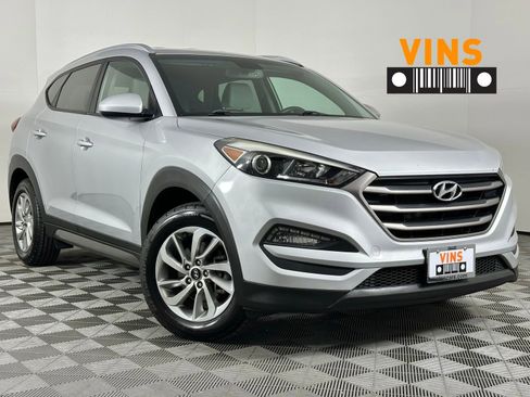 Used 2016 Hyundai Tucson SE w/ Option Group 02 AWD/4WD image 1