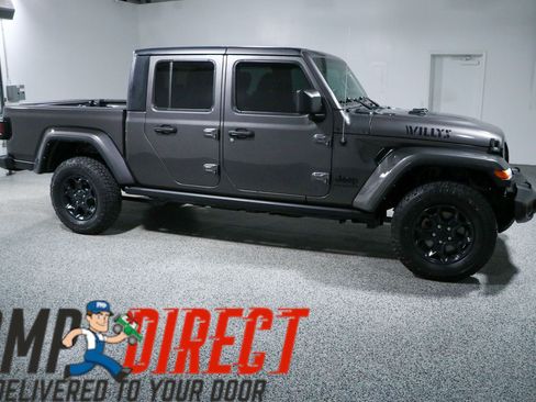 Used 2023 Jeep Gladiator Sport AWD/4WD image 6
