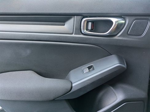 Used 2025 Honda Civic Sport image 24