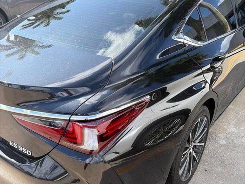 Used 2025 Lexus ES 350 w/ Premium Package FWD image 5