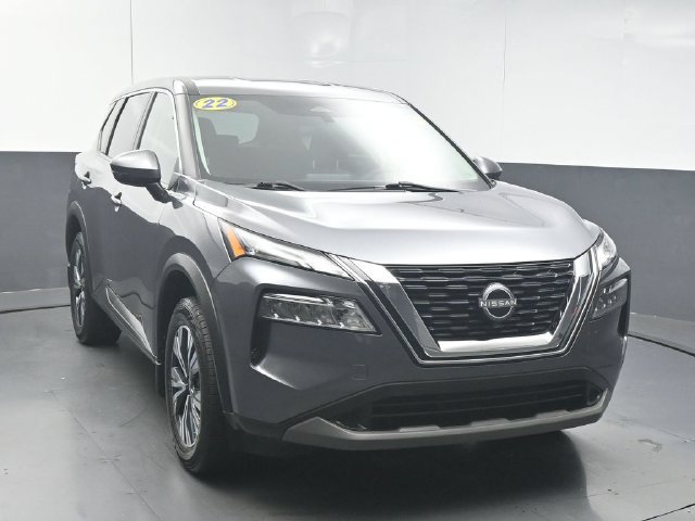 Used 2022 Nissan Rogue SV FWD image 2