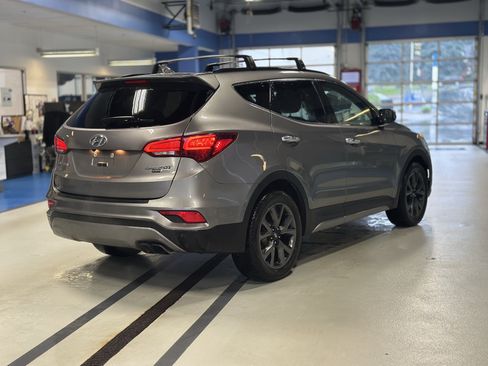 Used 2018 Hyundai Santa Fe Sport AWD/4WD image 5