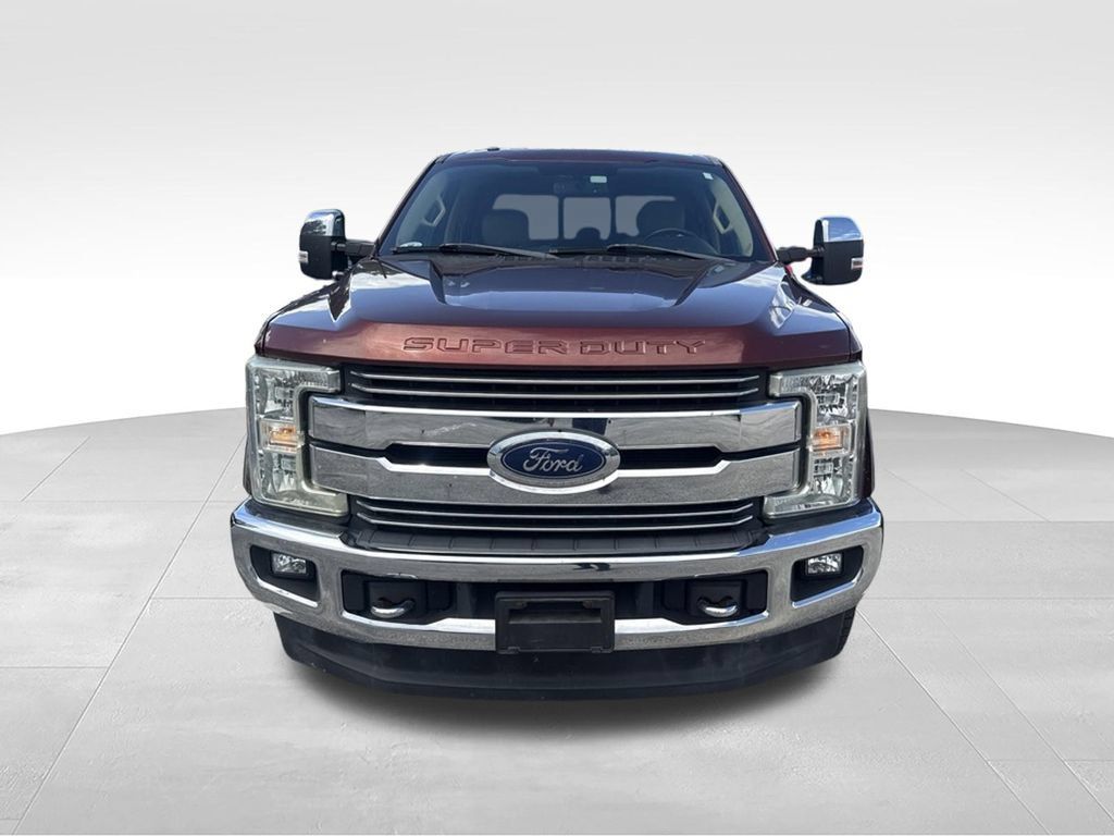 Used 2017 Ford F250 Lariat AWD/4WD image 2